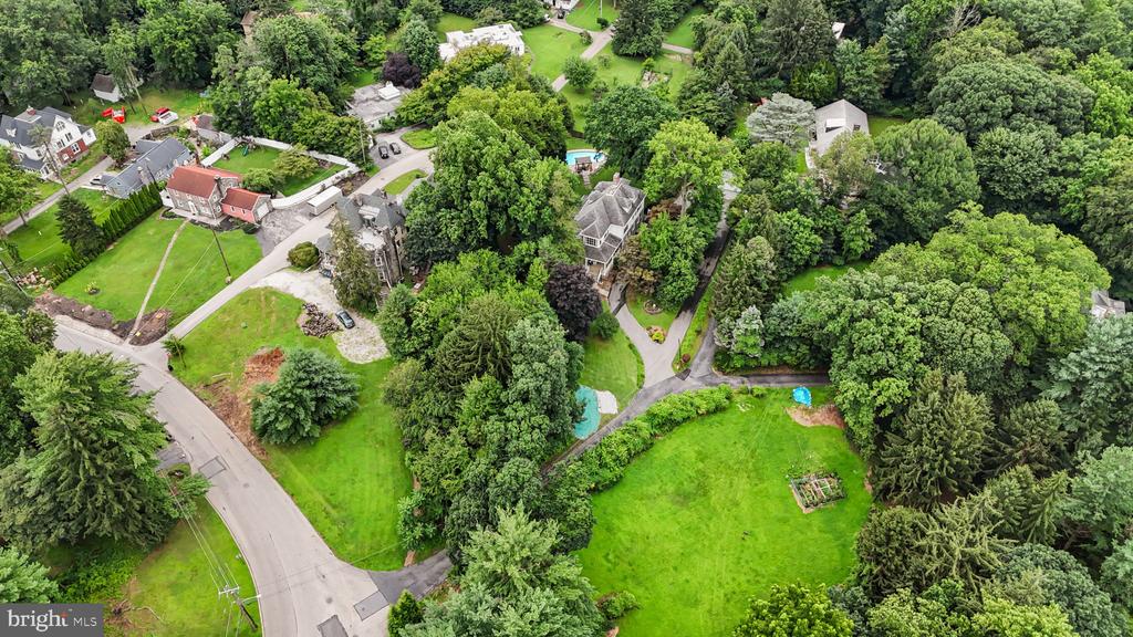 Lansdowne, Pennsylvania, 19050, United States, 5 Bedrooms Bedrooms, ,3 BathroomsBathrooms,Residential,For Sale,1926052