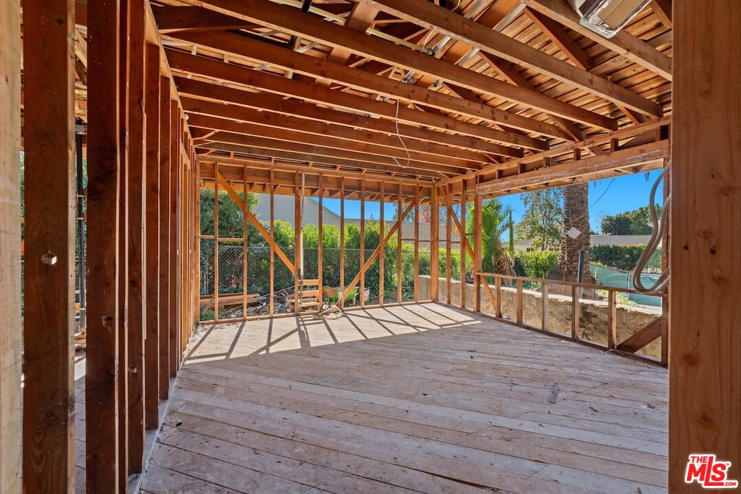 Pacific Palisades, California, 90272, United States, 5 Bedrooms Bedrooms, ,7 BathroomsBathrooms,Residential,For Sale,1991324