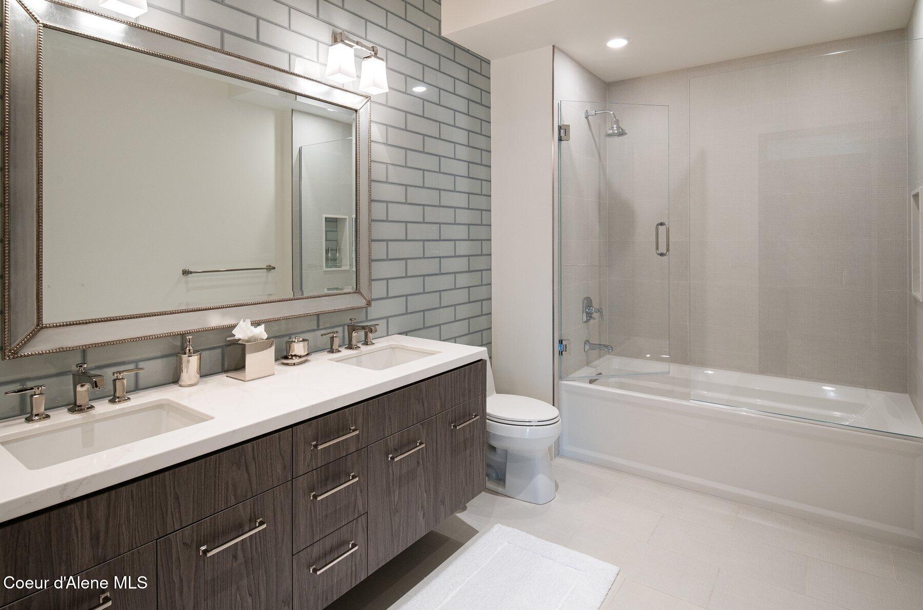 Coeur D'alene, Idaho, 83814, United States, 3 Bedrooms Bedrooms, ,2 BathroomsBathrooms,Residential,For Sale,1926176