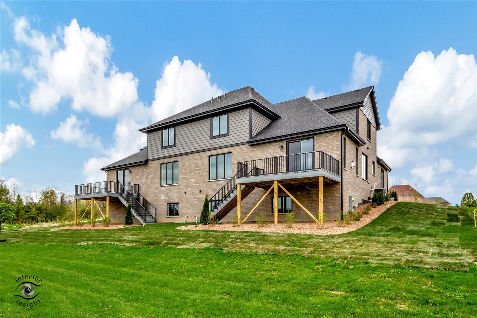 Lemont, Illinois, 60439, United States, 4 Bedrooms Bedrooms, ,4 BathroomsBathrooms,Residential,For Sale,1882254