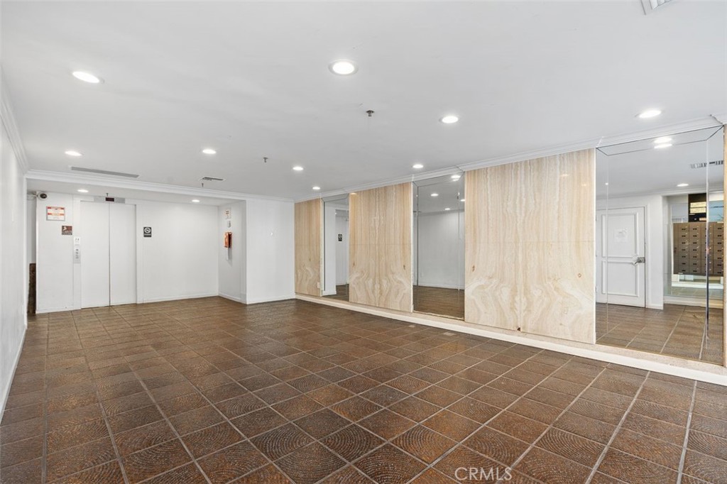 Los Angeles, California, 90024, United States, 2 Bedrooms Bedrooms, ,2 BathroomsBathrooms,Residential,For Sale,1938938