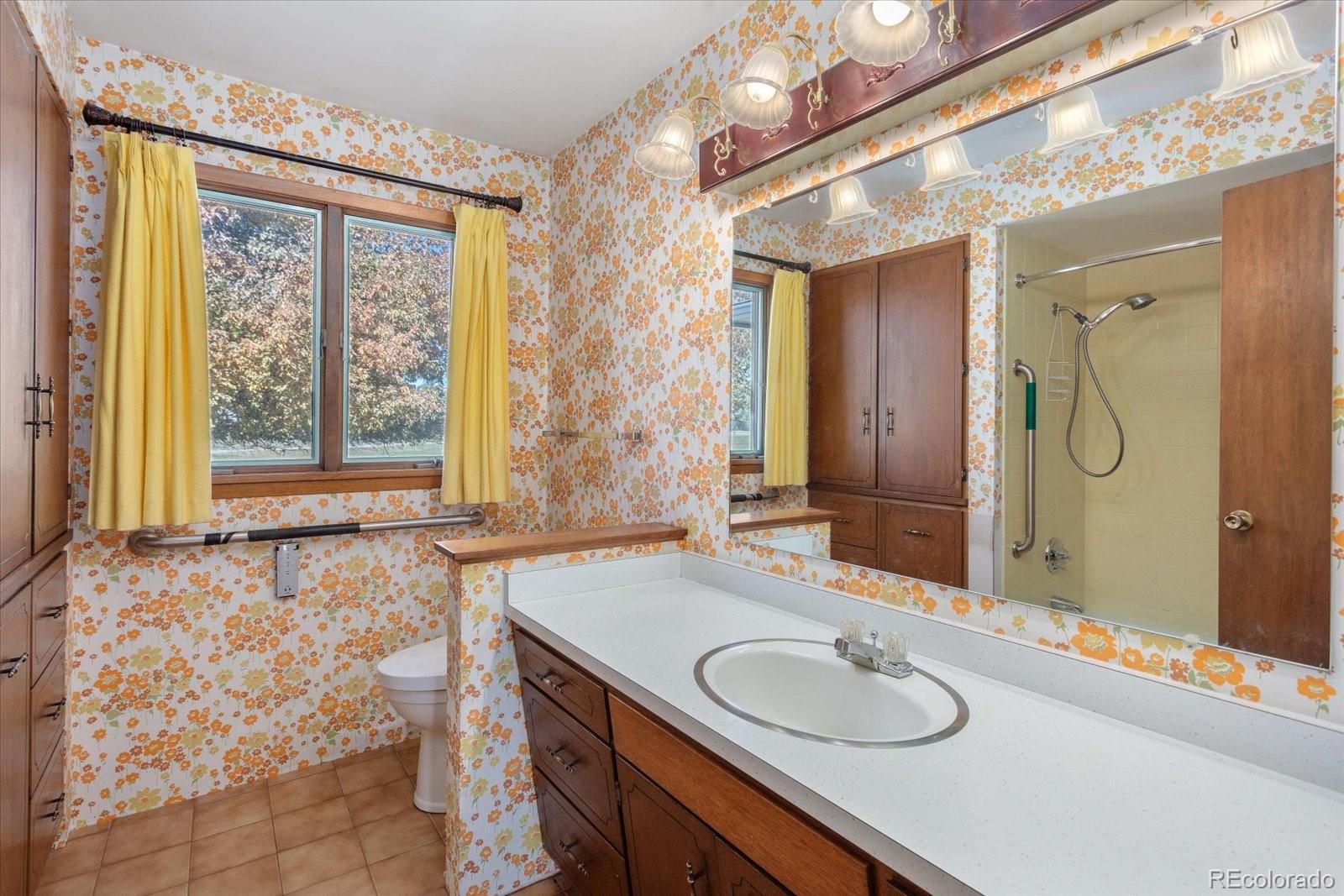 Salida, Colorado, 81201, United States, 4 Bedrooms Bedrooms, ,1 BathroomBathrooms,Residential,For Sale,1985745