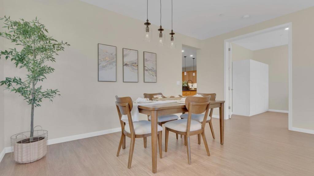 Hollister, California, 95023, United States, 4 Bedrooms Bedrooms, ,2 BathroomsBathrooms,Residential,For Sale,1935586