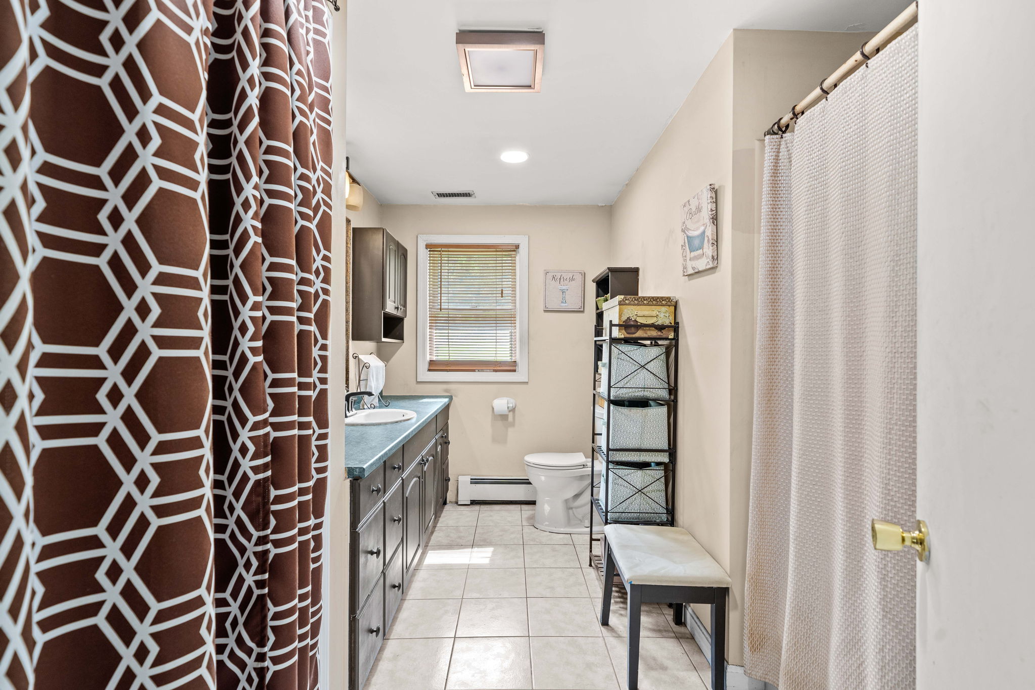  240 Hampstead St, Methuen, MA, 01844 - 物件實景