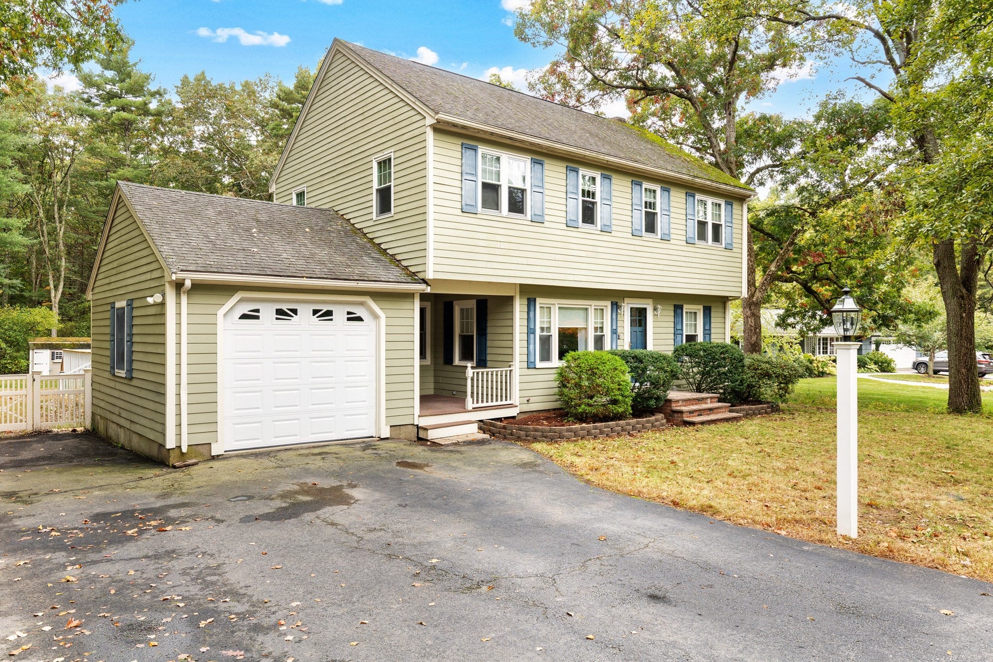 Walnut St, Foxboro, MA 02035
