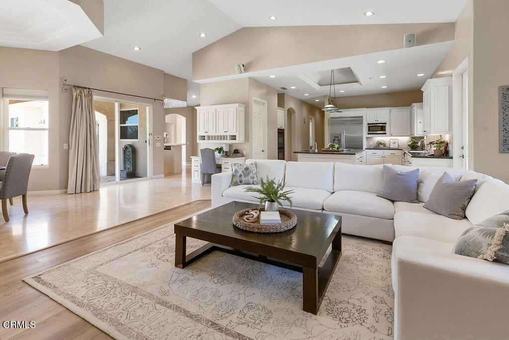 Camarillo, California, 93012, United States, 5 Bedrooms Bedrooms, ,4 BathroomsBathrooms,Residential,For Sale,1885935