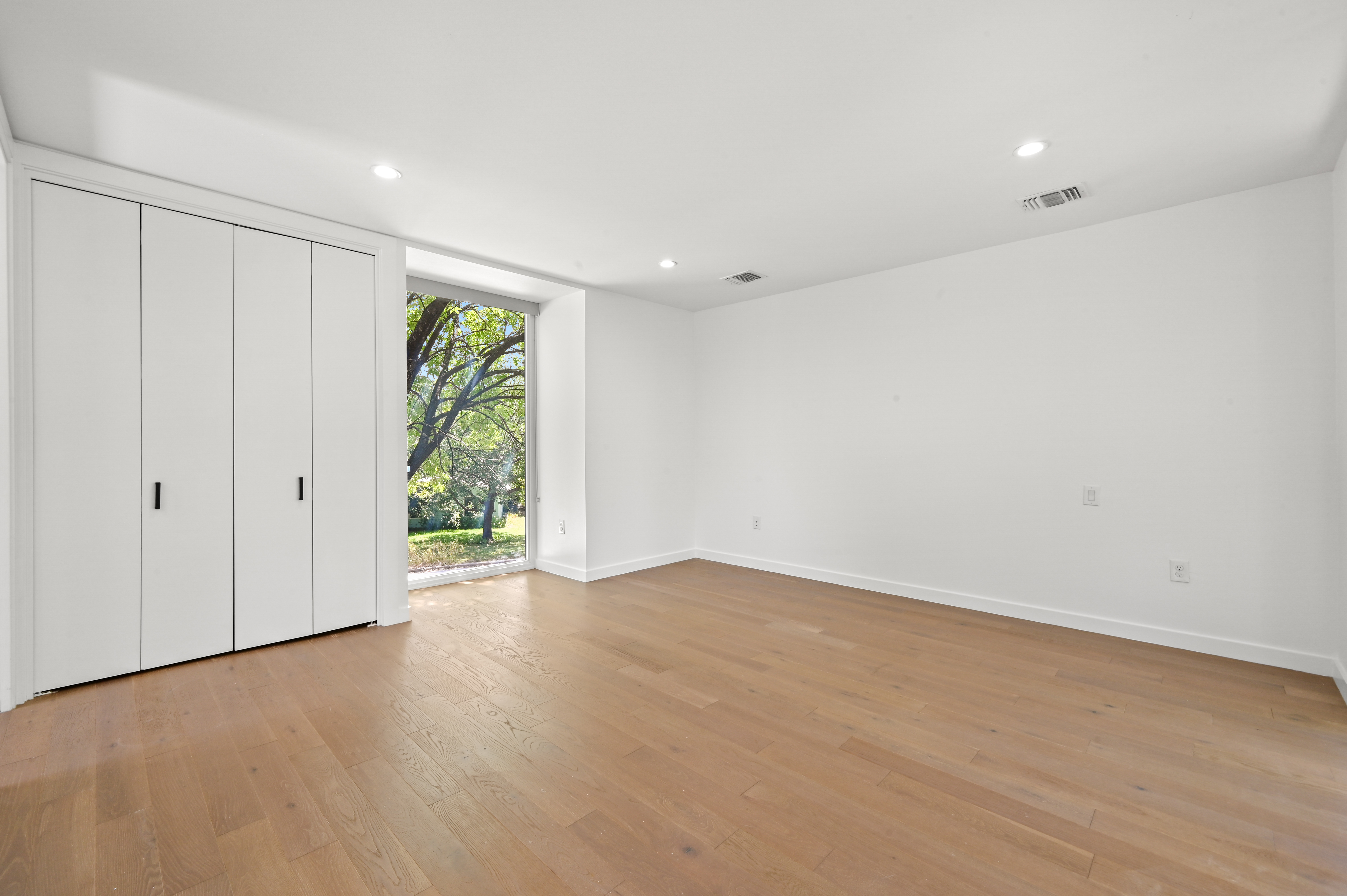  Architecturally Striking Home in the Heart of 78704 - 物件實景