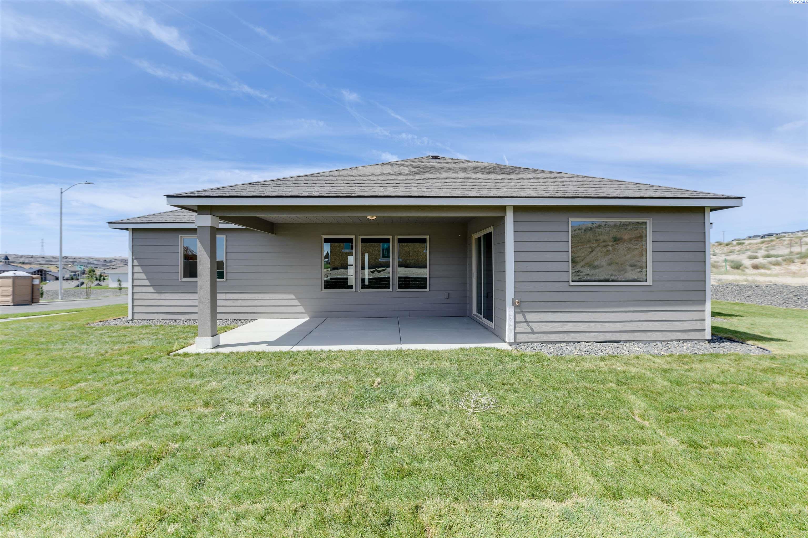 Kennewick, Washington, 99338, United States, 3 Bedrooms Bedrooms, ,1 BathroomBathrooms,Residential,For Sale,1901693