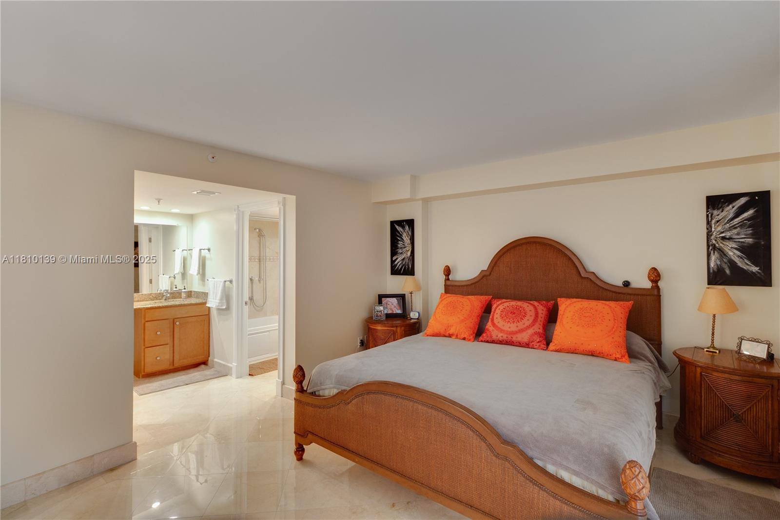 Miami Beach, Florida, 33139, United States, 2 Bedrooms Bedrooms, ,2 BathroomsBathrooms,Residential,For Sale,1850105