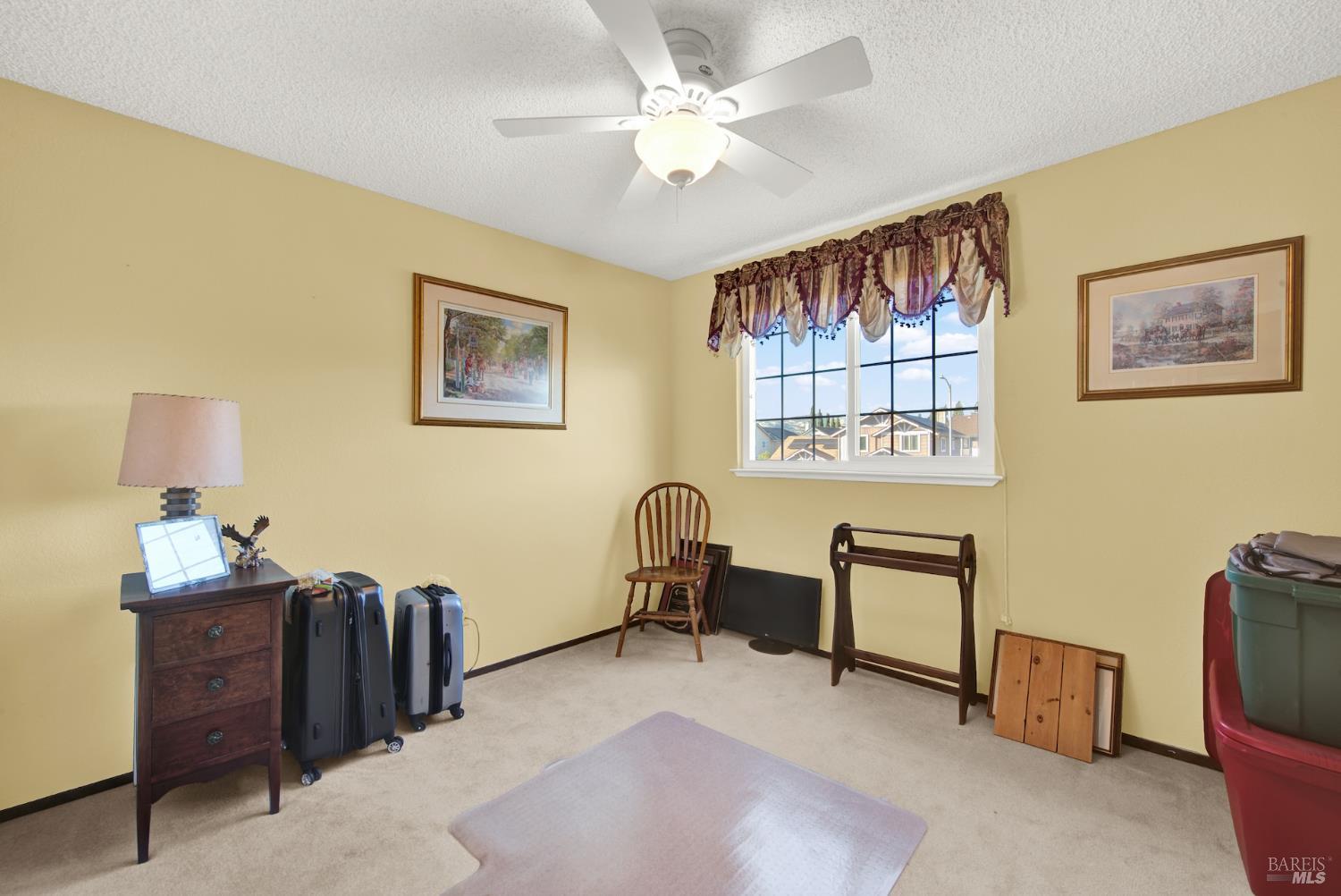 Fairfield, California, 94533, United States, 4 Bedrooms Bedrooms, ,3 BathroomsBathrooms,Residential,For Sale,1988376