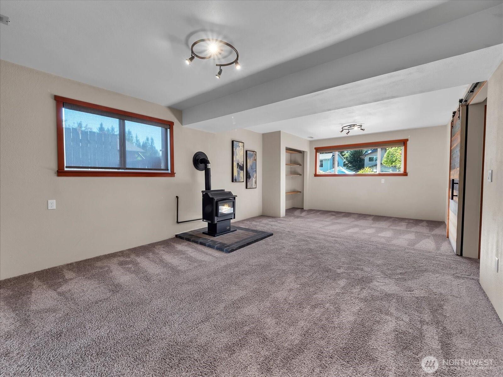 BOTHELL, Washington, 98012, United States, 4 Bedrooms Bedrooms, ,3 BathroomsBathrooms,Residential,For Sale,1916701