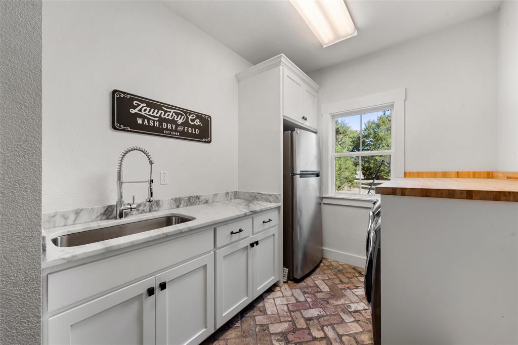 China Spring, Texas, 76633, United States, 4 Bedrooms Bedrooms, ,3 BathroomsBathrooms,Residential,For Sale,2010699