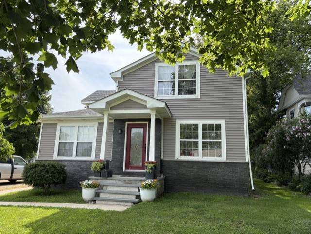Main St, Mendota, IL 61342
