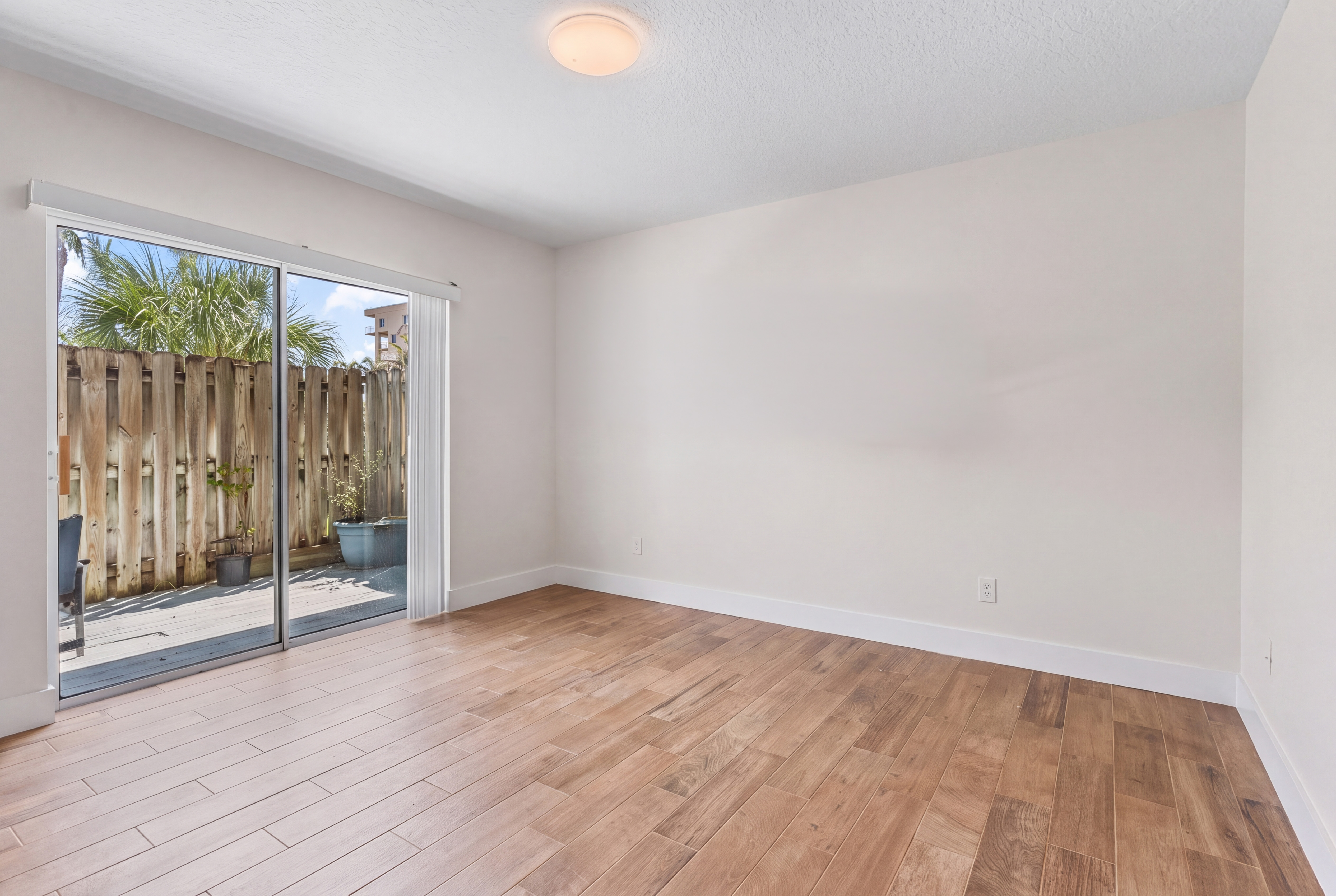  1883 Cato Court, Unit #B-2, Indialantic, FL, 32903 - 物件實景
