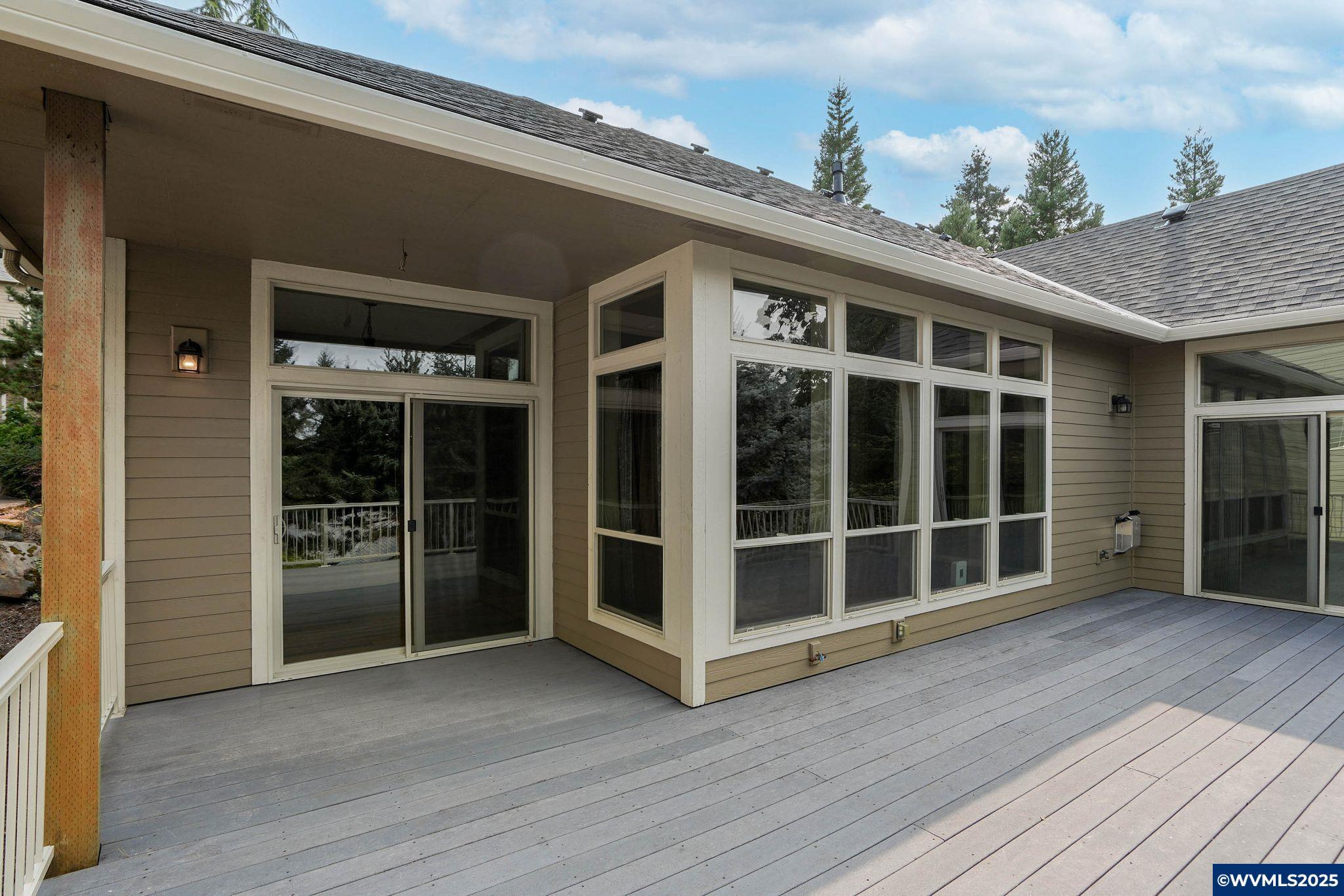 Salem, Oregon, 97306, United States, 4 Bedrooms Bedrooms, ,3 BathroomsBathrooms,Residential,For Sale,1906956