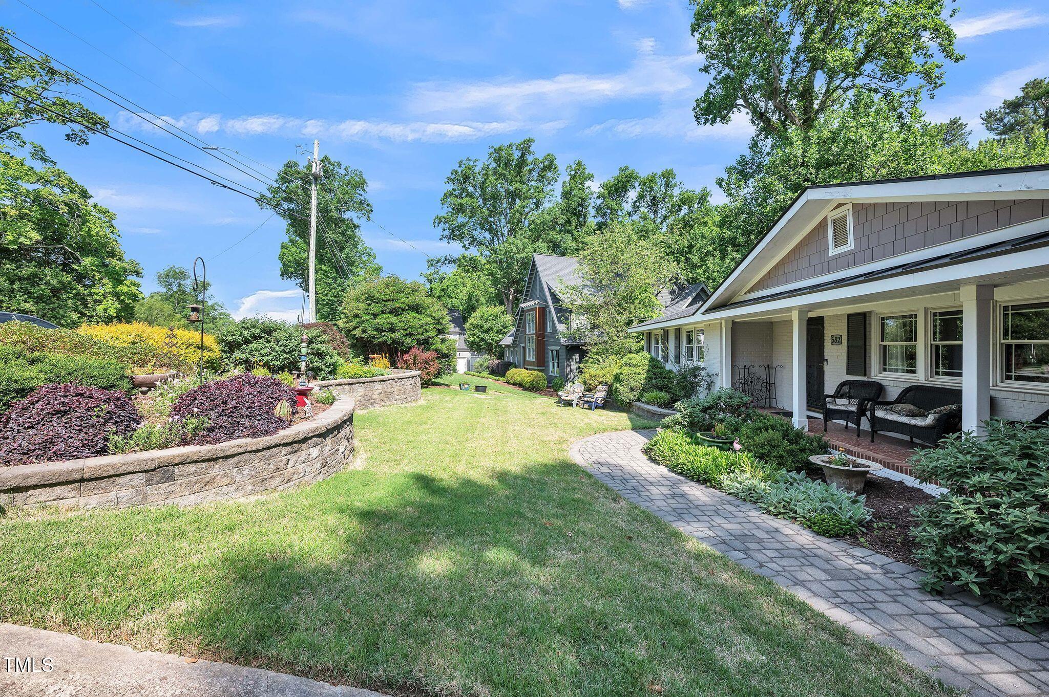 Raleigh, North Carolina, 27609, United States, 3 Bedrooms Bedrooms, ,2 BathroomsBathrooms,Residential,For Sale,1826657