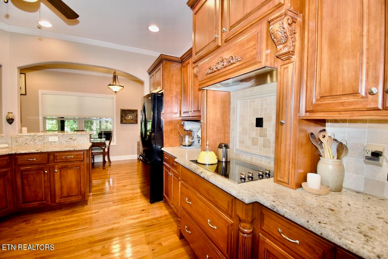 118 Oohleeno Way, Loudon, Tennessee, 37774, United States, 4 Bedrooms Bedrooms, ,3 BathroomsBathrooms,Residential,For Sale,118 Oohleeno Way,1640247