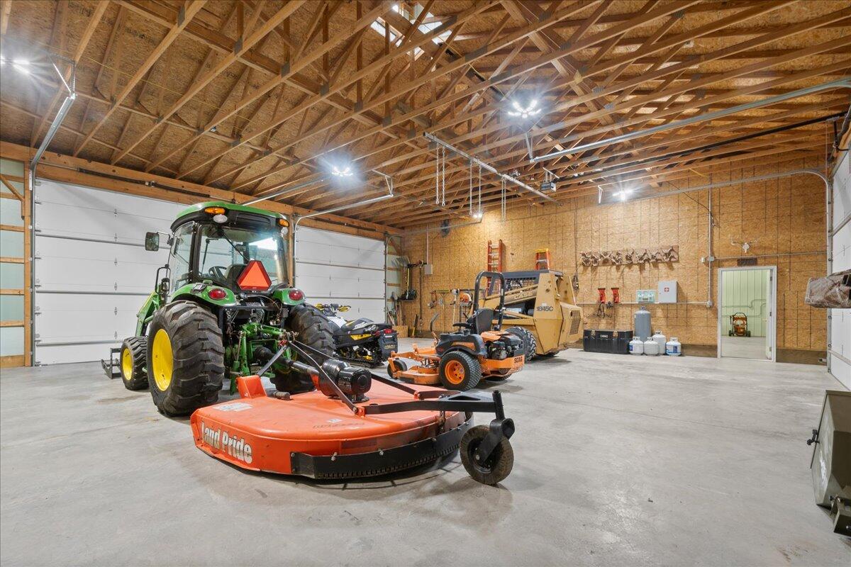 Remus, Michigan, 49340, United States, 3 Bedrooms Bedrooms, ,3 BathroomsBathrooms,Residential,For Sale,1979696