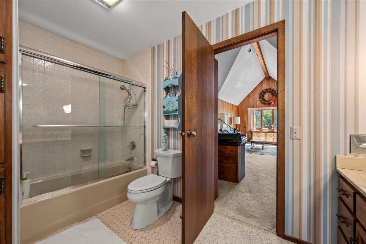 Lead, South Dakota, 57754, United States, 4 Bedrooms Bedrooms, ,3 BathroomsBathrooms,Residential,For Sale,1975195