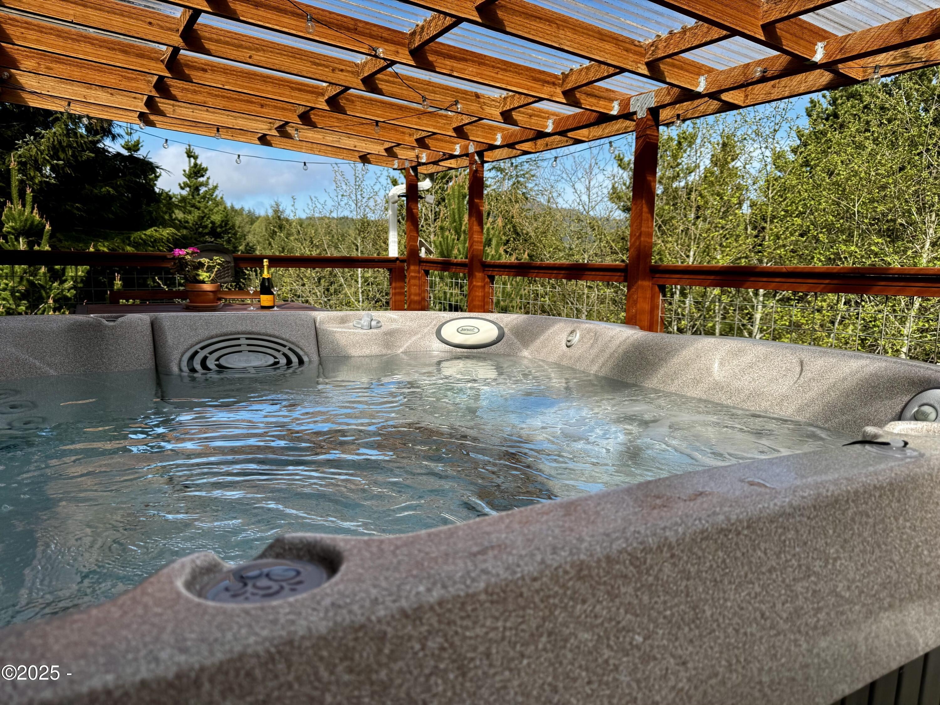 Newport, Oregon, 97365, United States, 3 Bedrooms Bedrooms, ,3 BathroomsBathrooms,Residential,For Sale,1777733