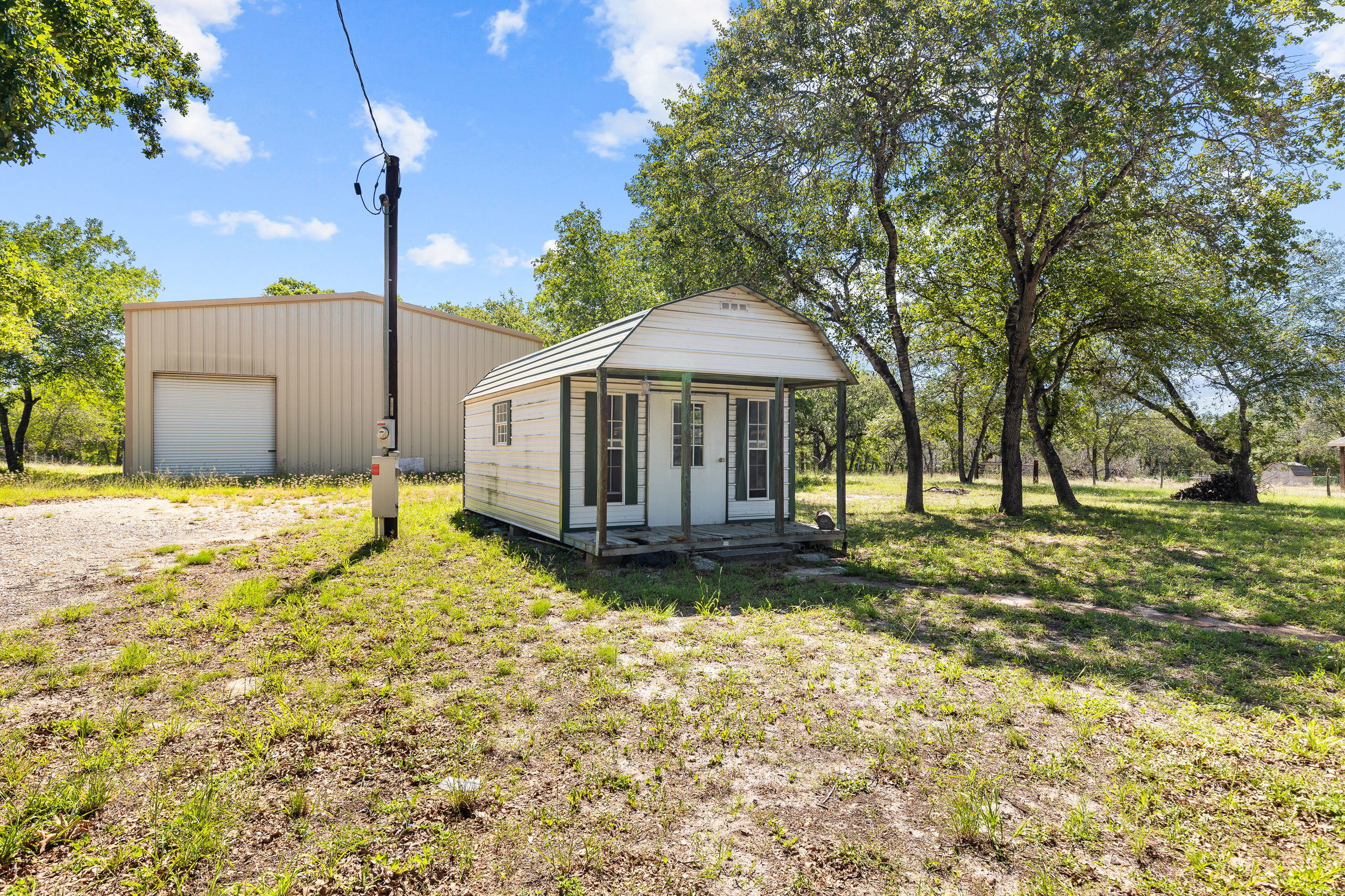 Adkins, Texas, 78101, United States, 4 Bedrooms Bedrooms, ,2 BathroomsBathrooms,Residential,For Sale,1979790