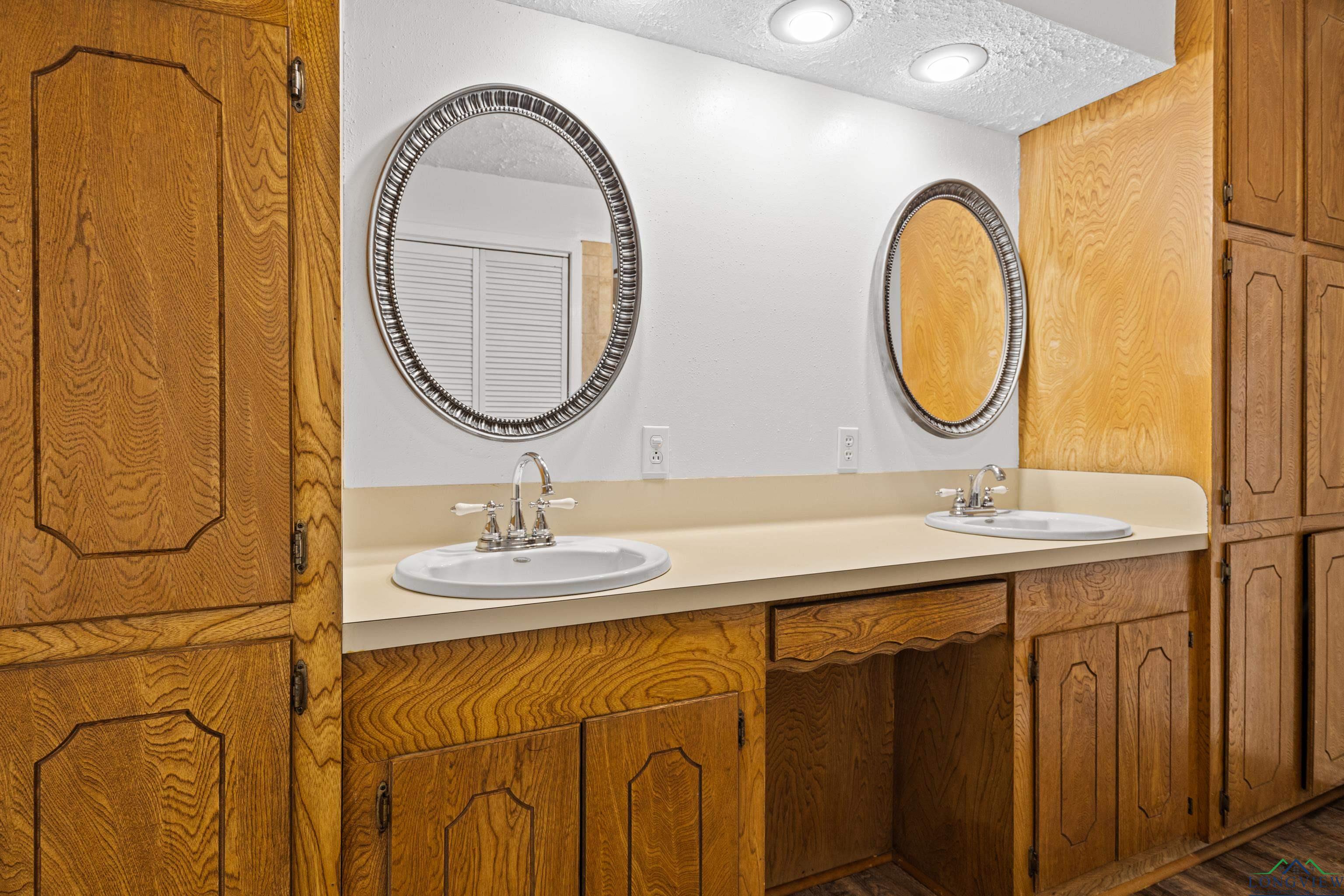 Tatum, Texas, 75691, United States, 3 Bedrooms Bedrooms, ,2 BathroomsBathrooms,Residential,For Sale,1933194