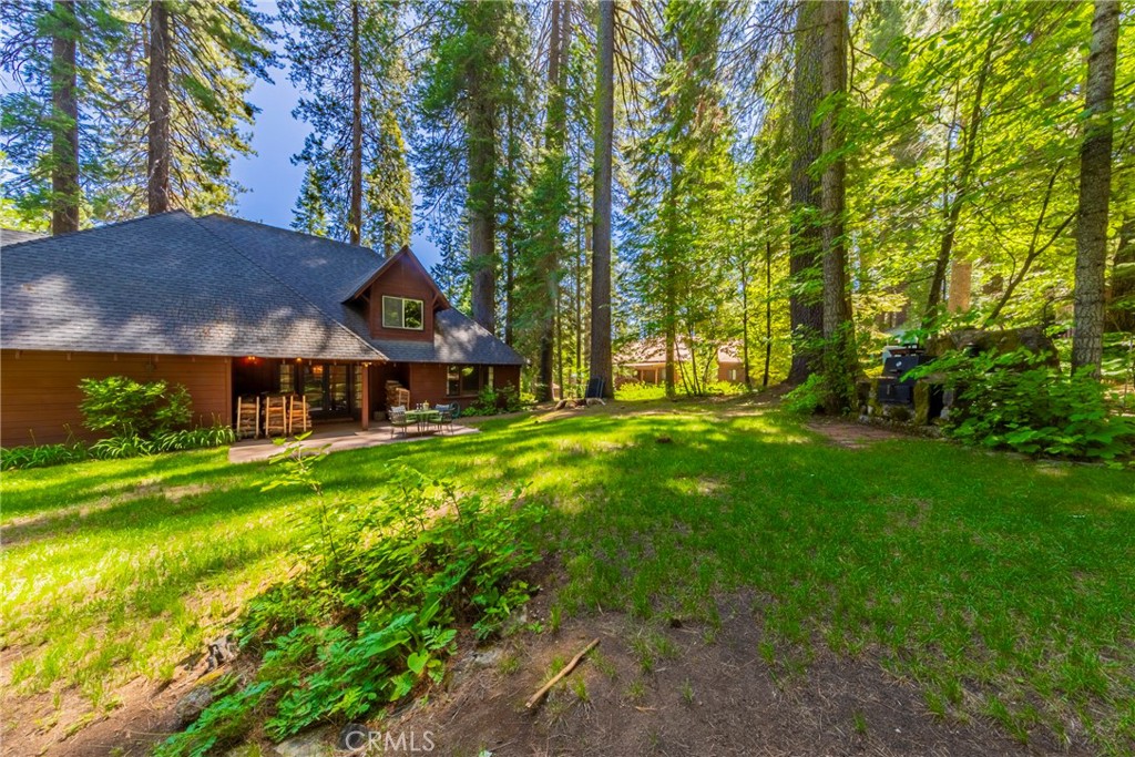 Fish Camp, California, 93623, United States, 5 Bedrooms Bedrooms, ,2 BathroomsBathrooms,Residential,For Sale,1881332