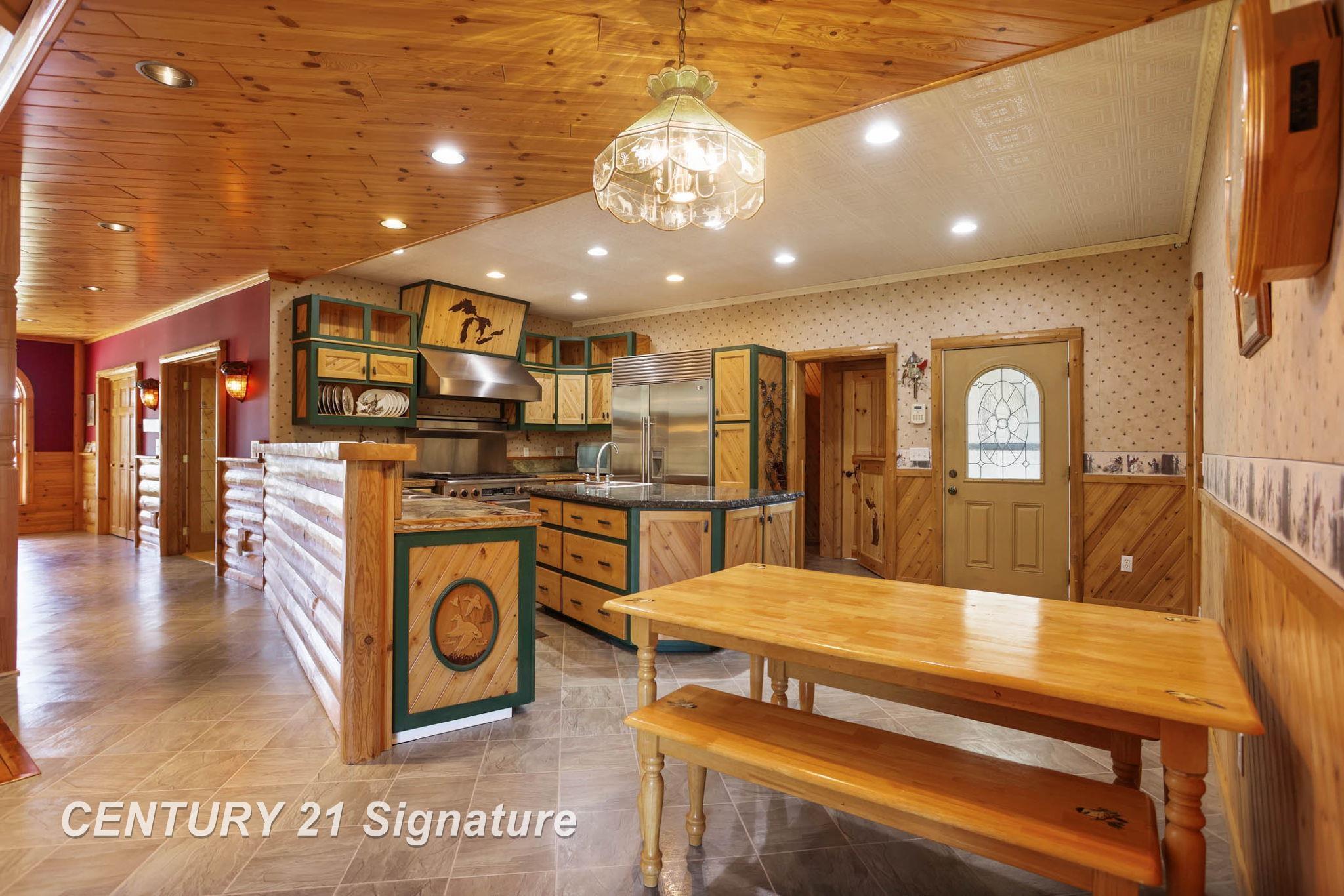 Hemlock, Michigan, 48626, United States, 6 Bedrooms Bedrooms, ,5 BathroomsBathrooms,Residential,For Sale,1984080