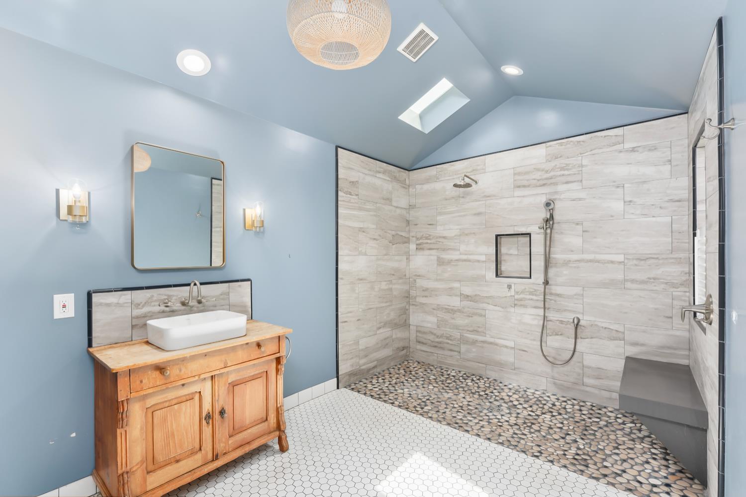 Sacramento, California, 95864, United States, 4 Bedrooms Bedrooms, ,3 BathroomsBathrooms,Residential,For Sale,1906967