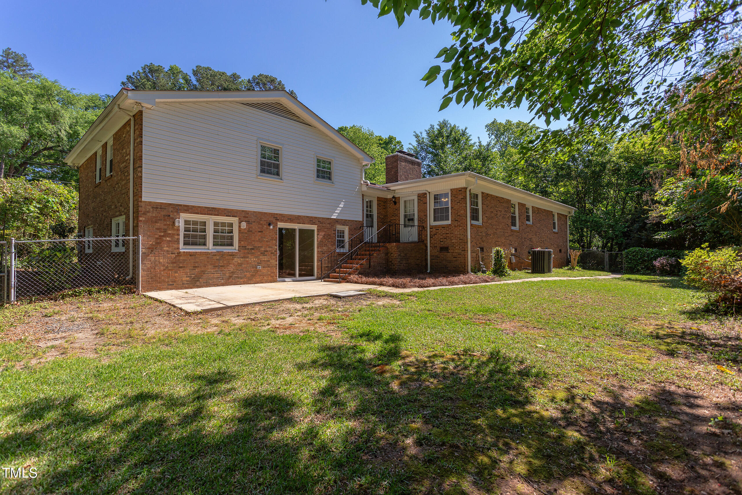 Raleigh, North Carolina, 27612, United States, 6 Bedrooms Bedrooms, ,4 BathroomsBathrooms,Residential,For Sale,1793984