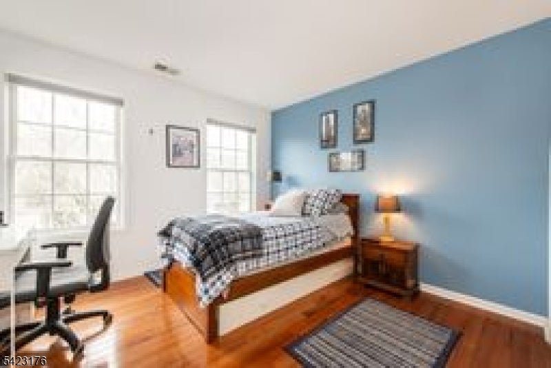 Wayne Twp., New Jersey, 07470, United States, 3 Bedrooms Bedrooms, ,3 BathroomsBathrooms,Residential,For Sale,2037003