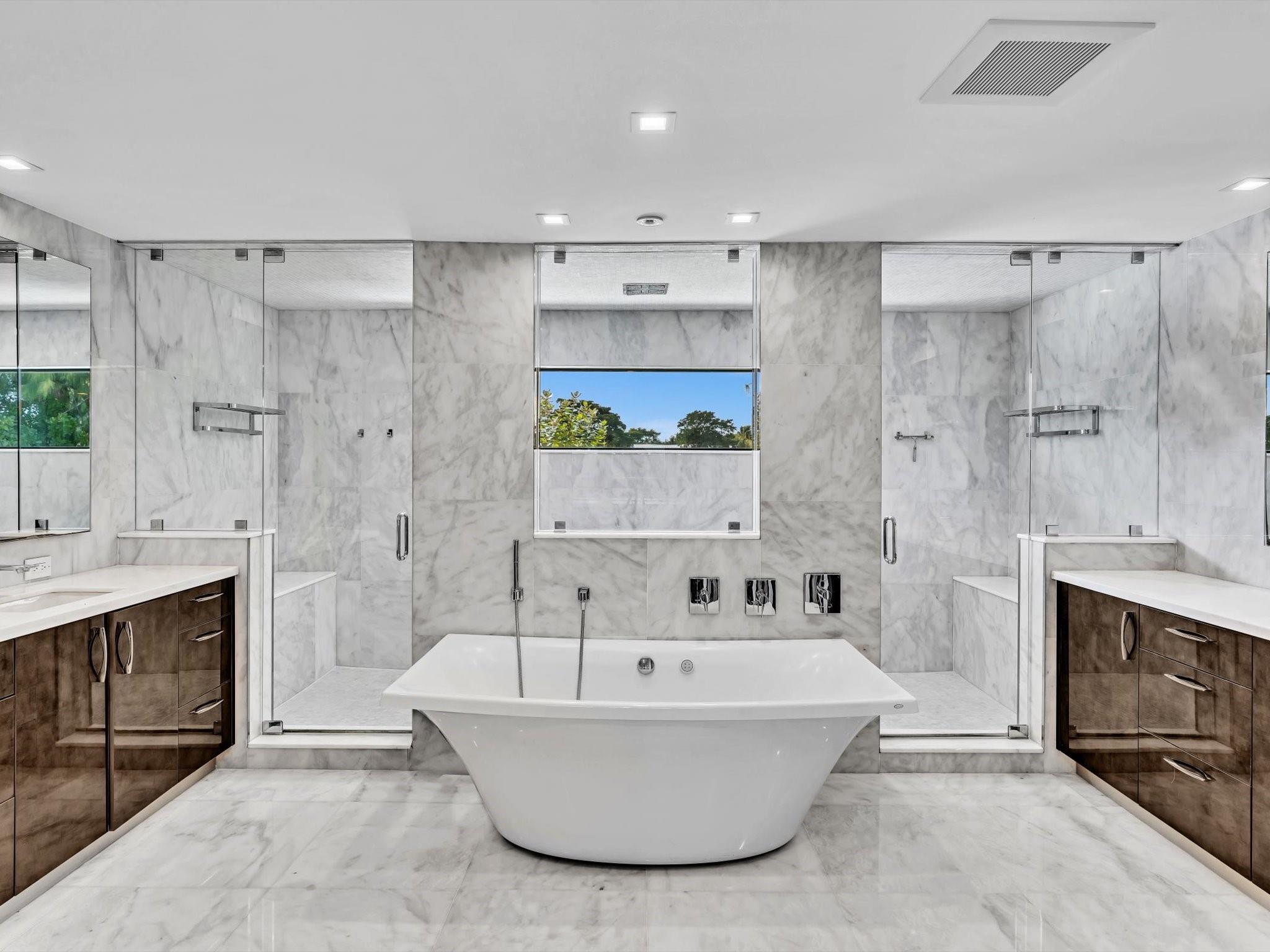 4621 NE 25th Ave, Fort Lauderdale, Florida, 33308, United States, 7 Bedrooms Bedrooms, ,8 BathroomsBathrooms,Residential,For Sale,4621 NE 25th Ave,1685407
