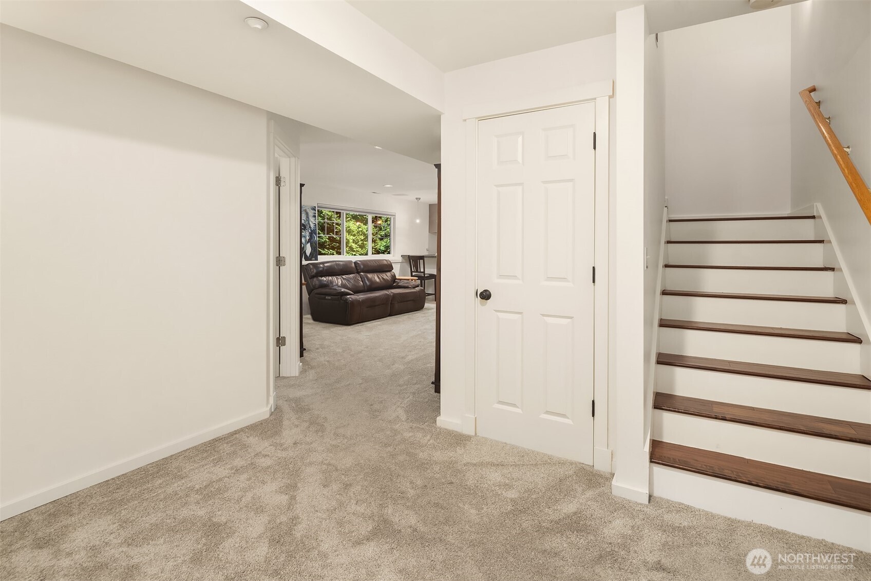 Woodinville, Washington, 98072, United States, 3 Bedrooms Bedrooms, ,3 BathroomsBathrooms,Residential,For Sale,1948007
