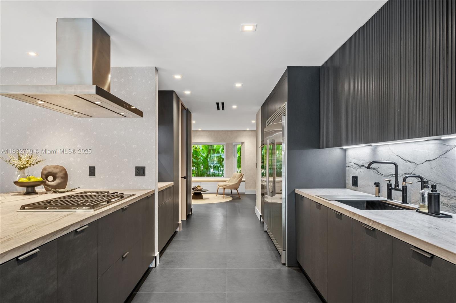 Miami, Florida, 33137, United States, 4 Bedrooms Bedrooms, ,5 BathroomsBathrooms,Residential,For Sale,1883564