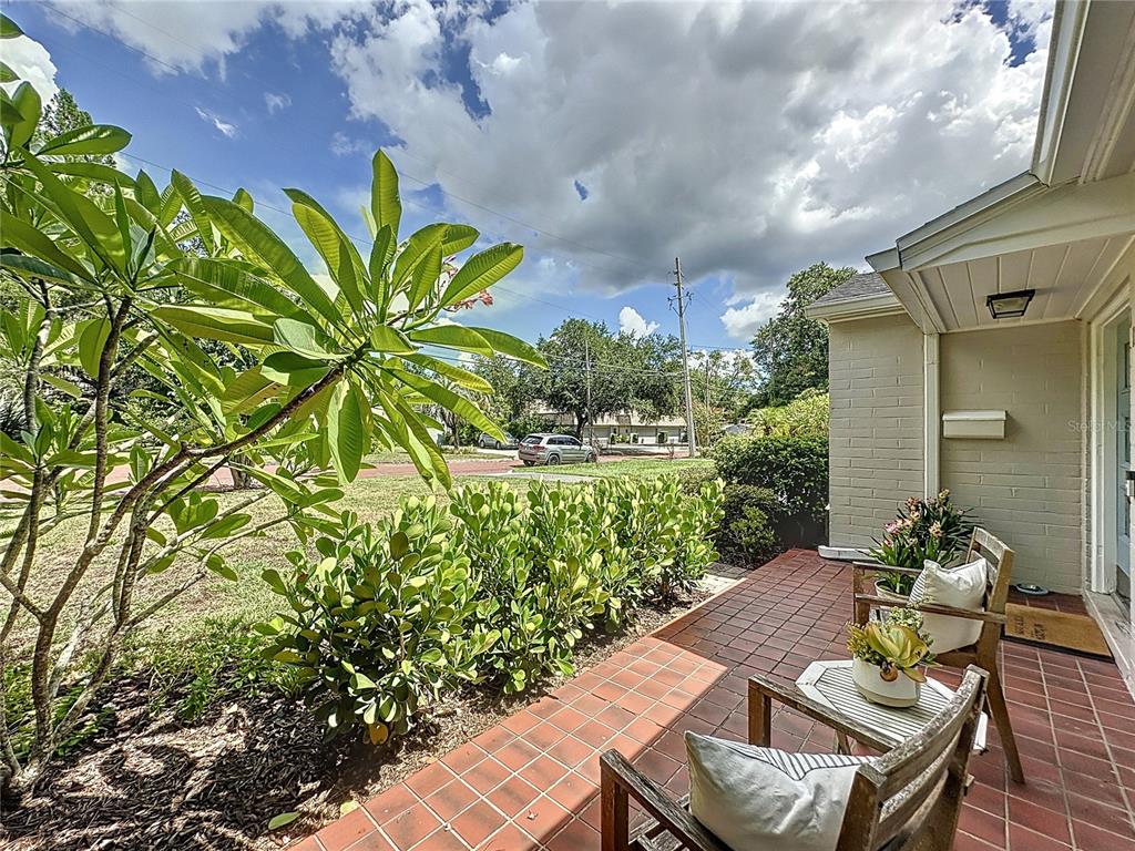 Orlando, Florida, 32804, United States, 2 Bedrooms Bedrooms, ,1 BathroomBathrooms,Residential,For Sale,1920096