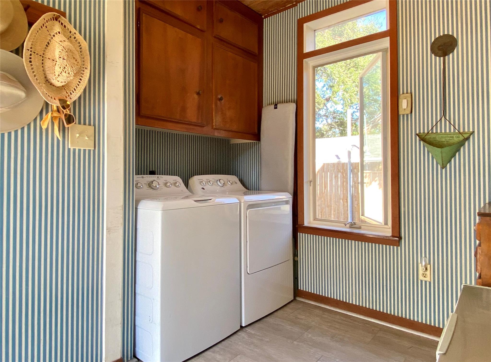 Galveston, Texas, 77551, United States, 3 Bedrooms Bedrooms, ,3 BathroomsBathrooms,Residential,For Sale,1805547