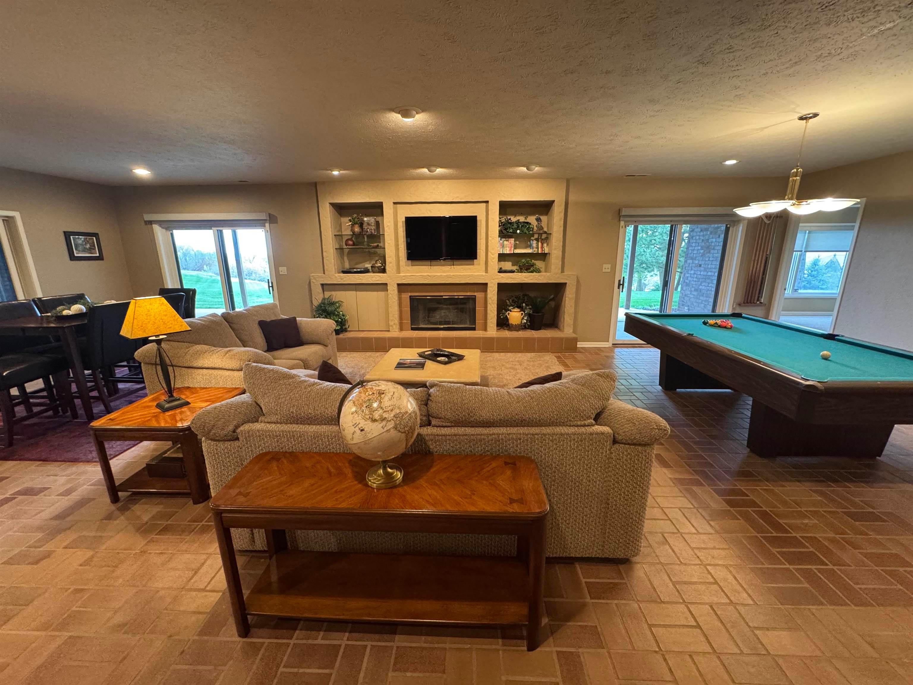 Norfolk, Nebraska, 68701-000, United States, 4 Bedrooms Bedrooms, ,3 BathroomsBathrooms,Residential,For Sale,1792775