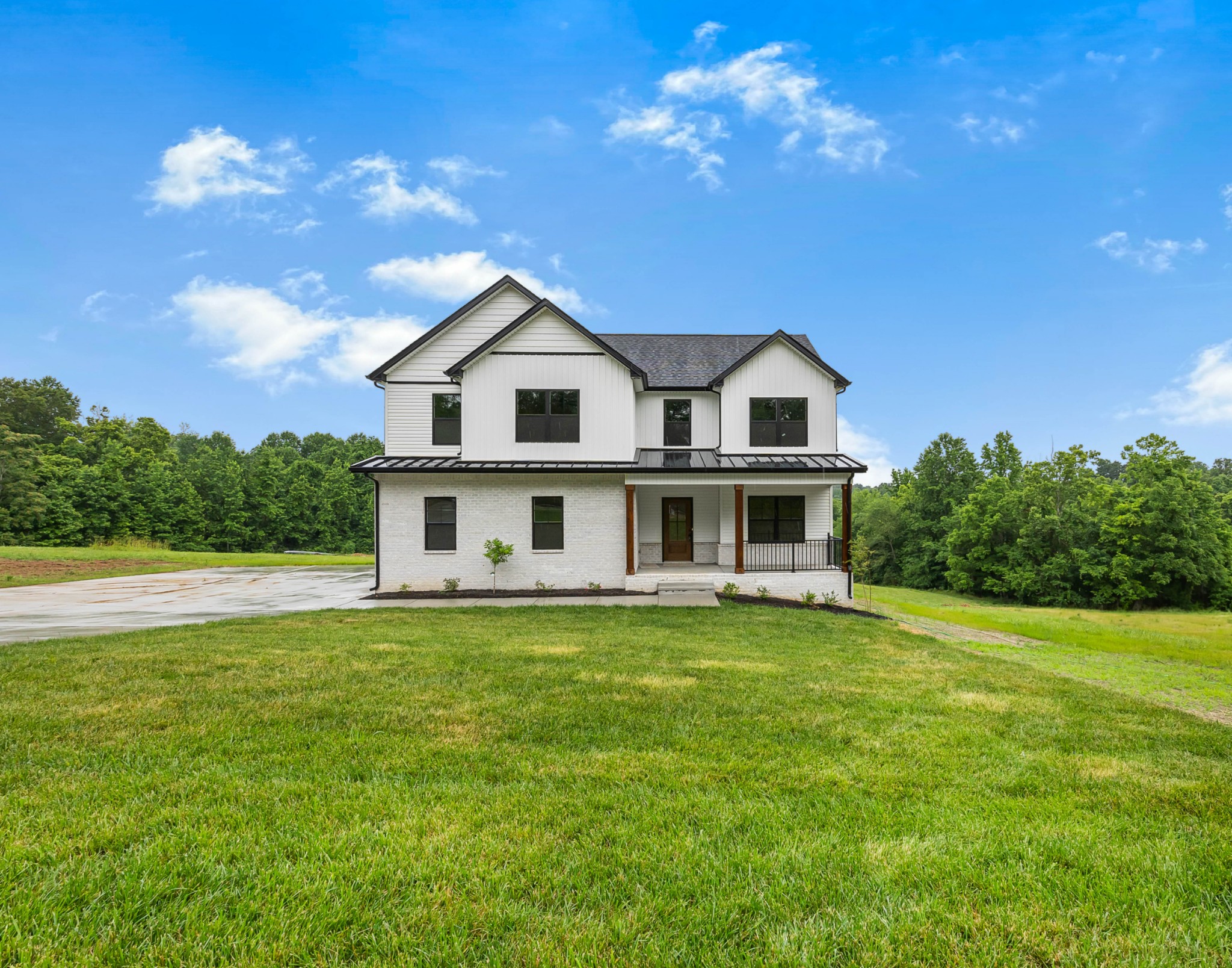 Clarksville, Tennessee, 37040, United States, 4 Bedrooms Bedrooms, ,3 BathroomsBathrooms,Residential,For Sale,1909364