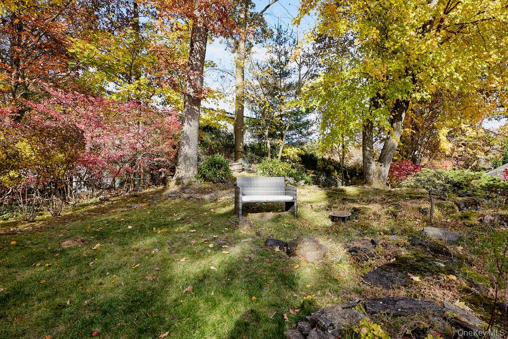 New Rochelle, New York, 10804, United States, 4 Bedrooms Bedrooms, ,3 BathroomsBathrooms,Residential,For Sale,1991055