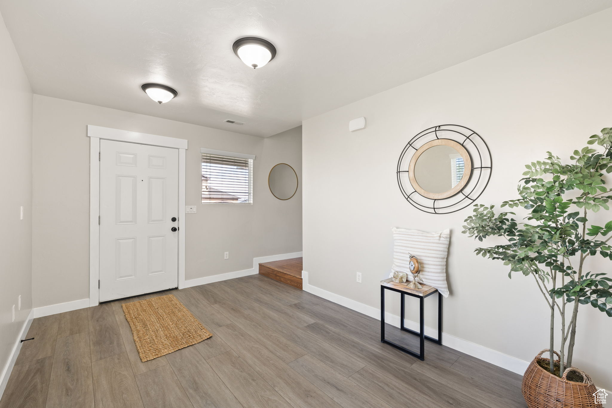 Saratoga Springs, Utah, 84045, United States, 4 Bedrooms Bedrooms, ,3 BathroomsBathrooms,Residential,For Sale,1906604