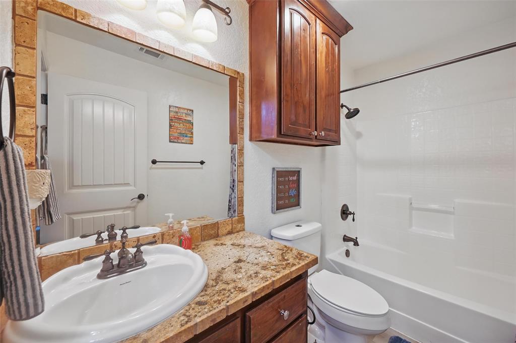 Cleburne, Texas, 76031, United States, 4 Bedrooms Bedrooms, ,4 BathroomsBathrooms,Residential,For Sale,1827195