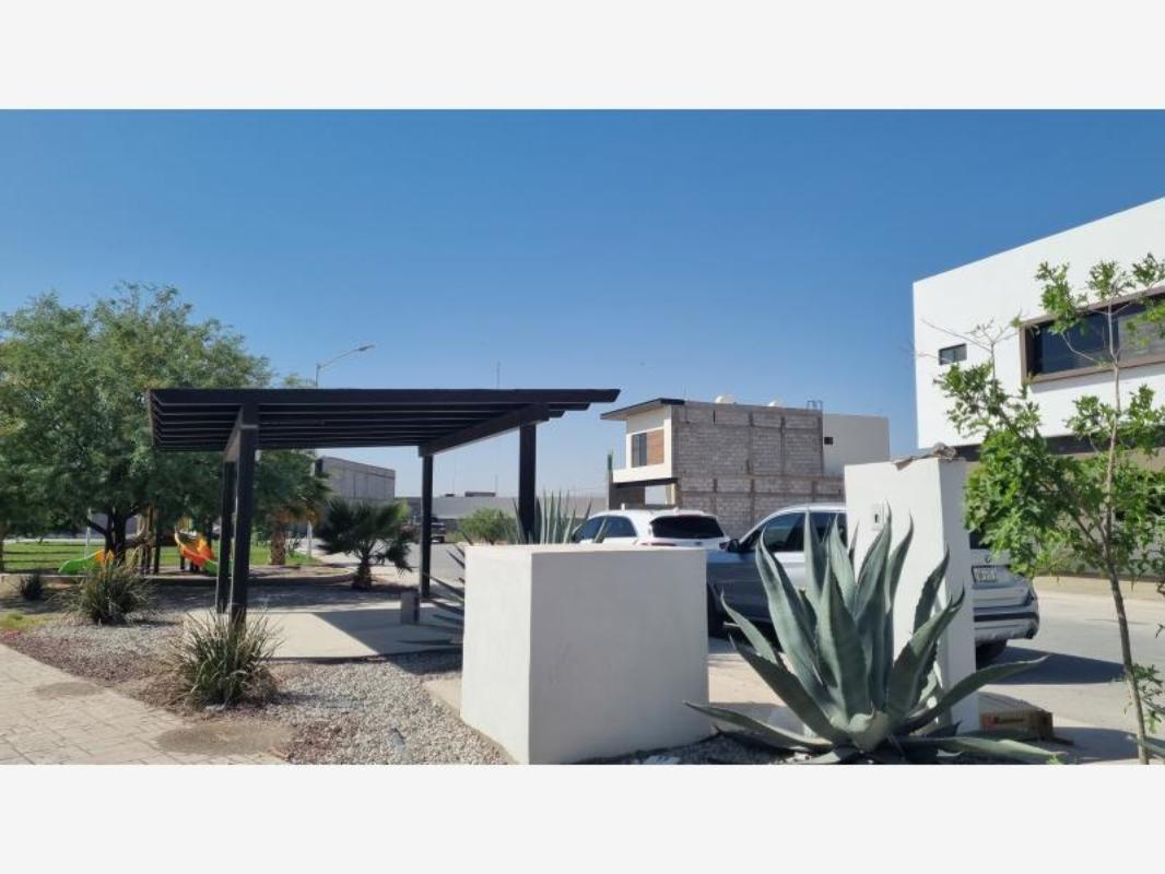 JUNCO, Torreón, Coahuila de Zaragoza, 27023, Mexico, 4 Bedrooms Bedrooms, ,4 BathroomsBathrooms,Residential,For Sale,JUNCO,1626791