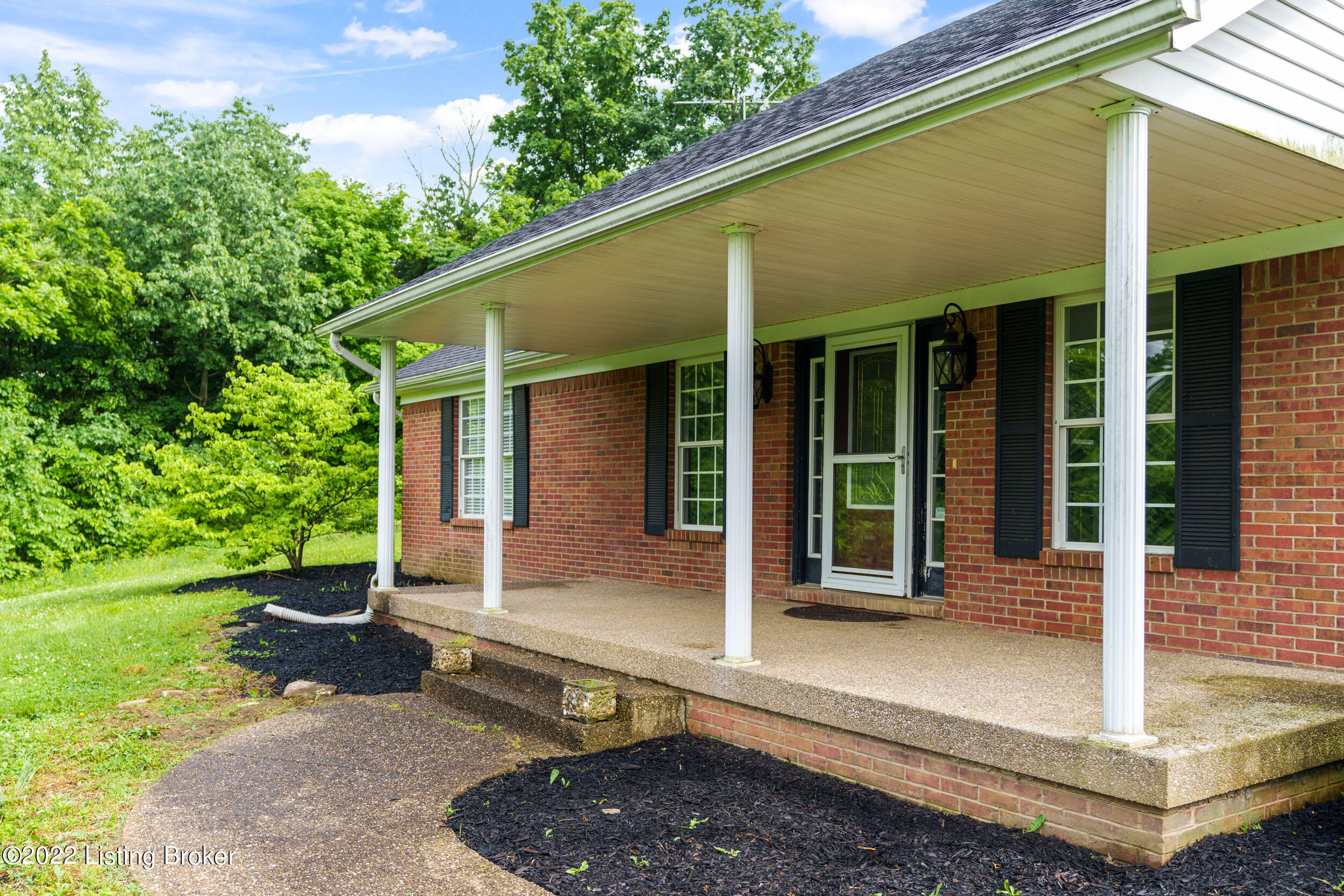Pendleton, Kentucky, 40055, United States, 3 Bedrooms Bedrooms, ,2 BathroomsBathrooms,Residential,For Sale,1877377