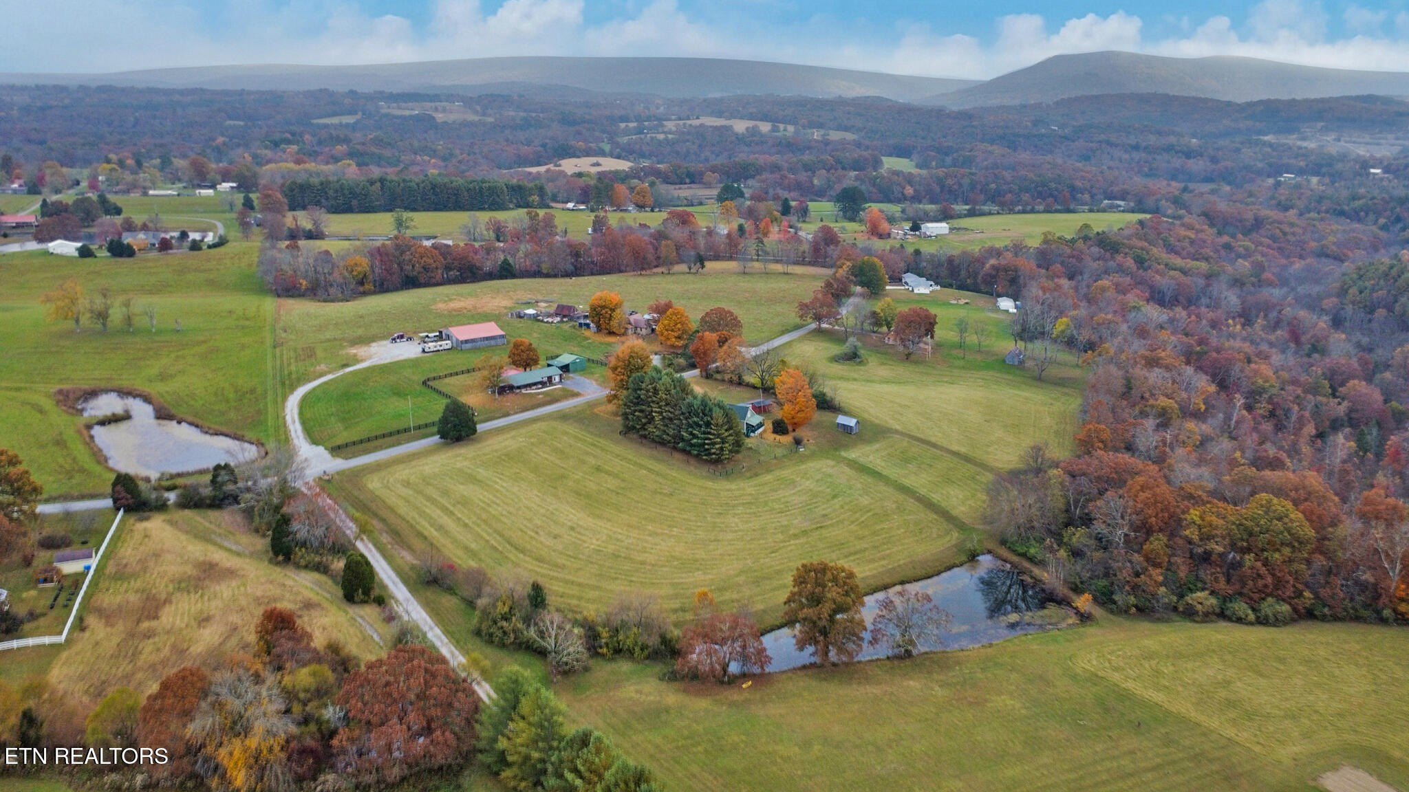 Crossville, Tennessee, 38555, United States, 4 Bedrooms Bedrooms, ,3 BathroomsBathrooms,Residential,For Sale,1888026