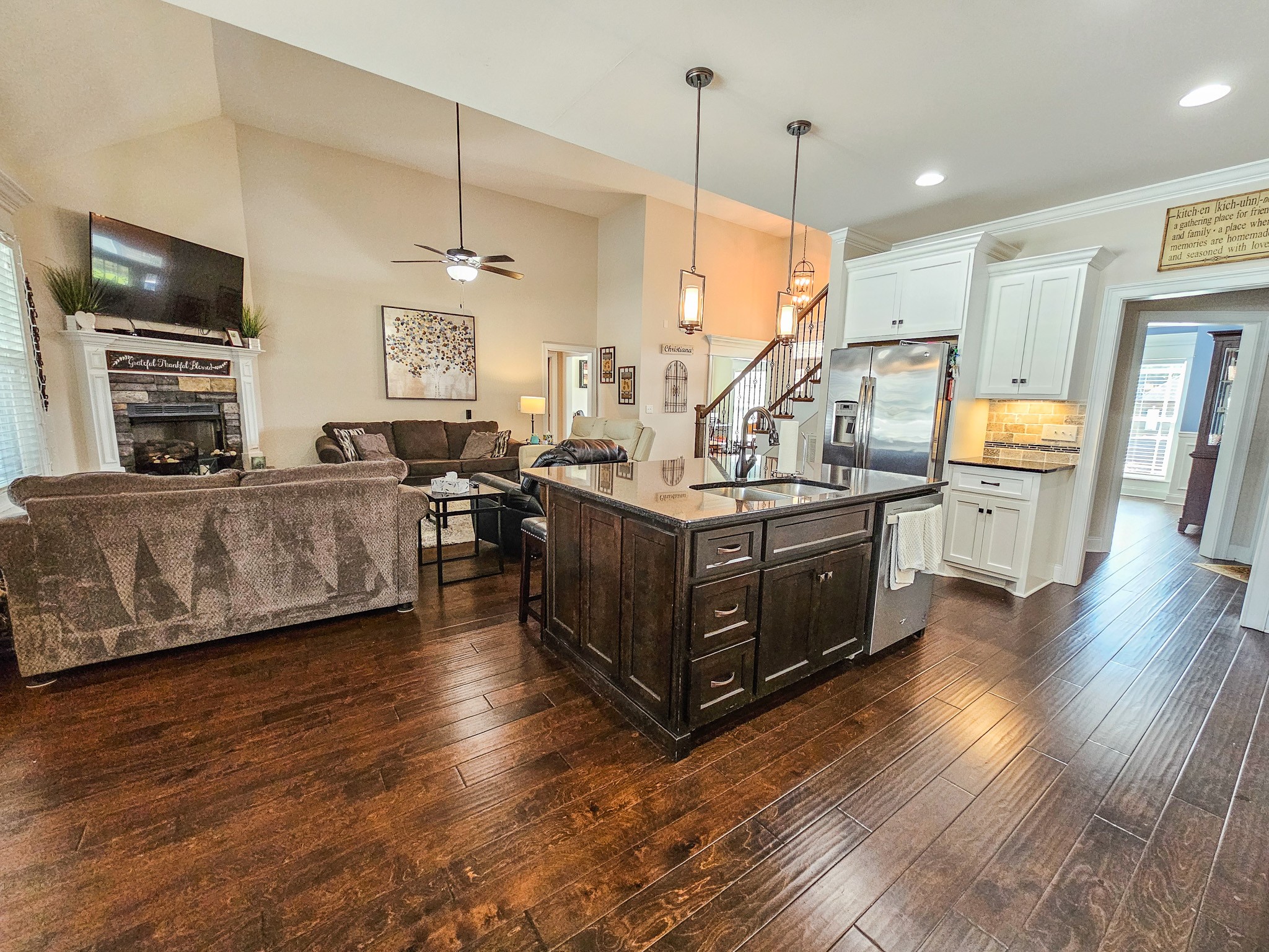 Christiana, Tennessee, 37037, United States, 4 Bedrooms Bedrooms, ,3 BathroomsBathrooms,Residential,For Sale,1903723
