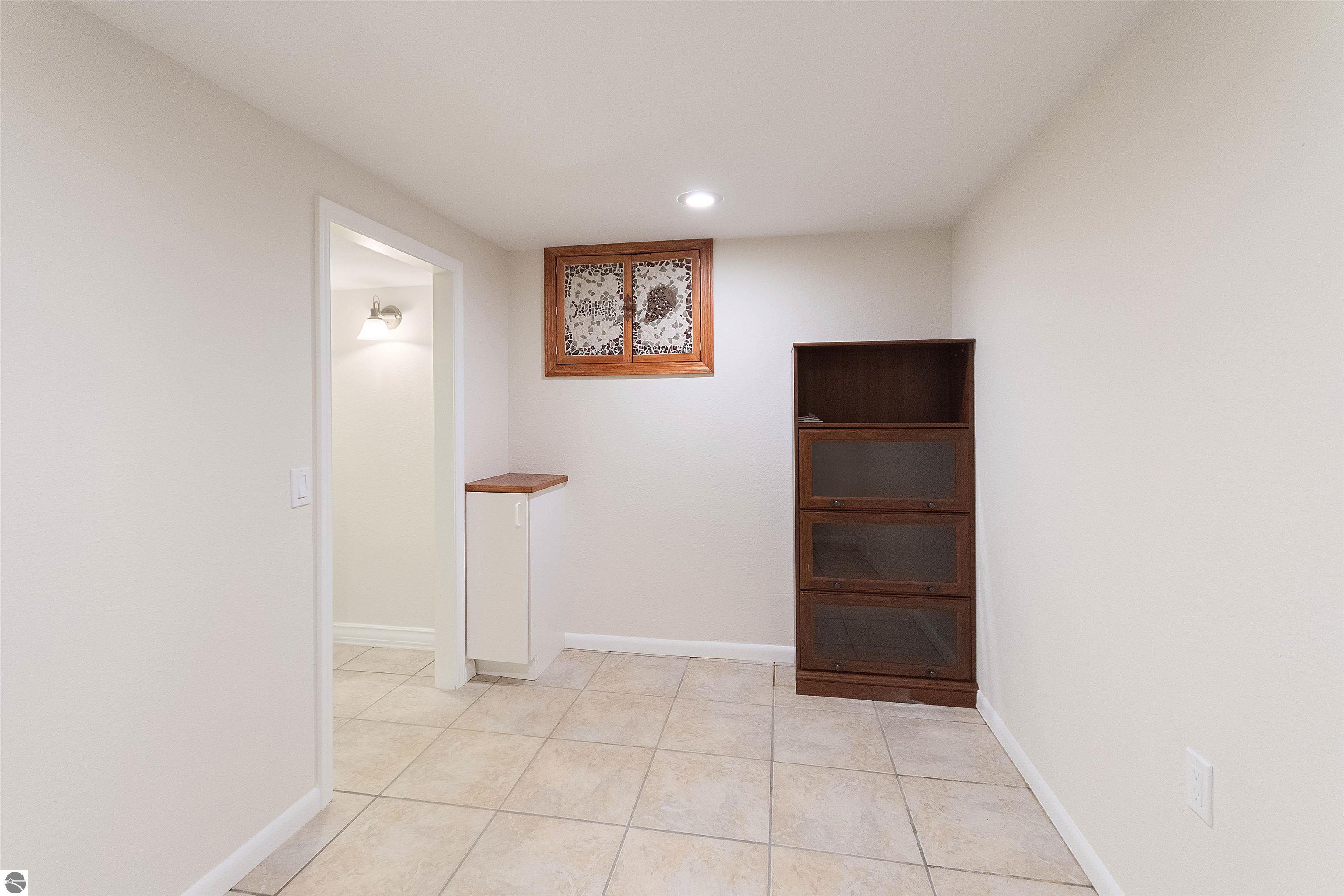 Traverse City, Michigan, 49686, United States, 4 Bedrooms Bedrooms, ,2 BathroomsBathrooms,Residential,For Sale,1908664