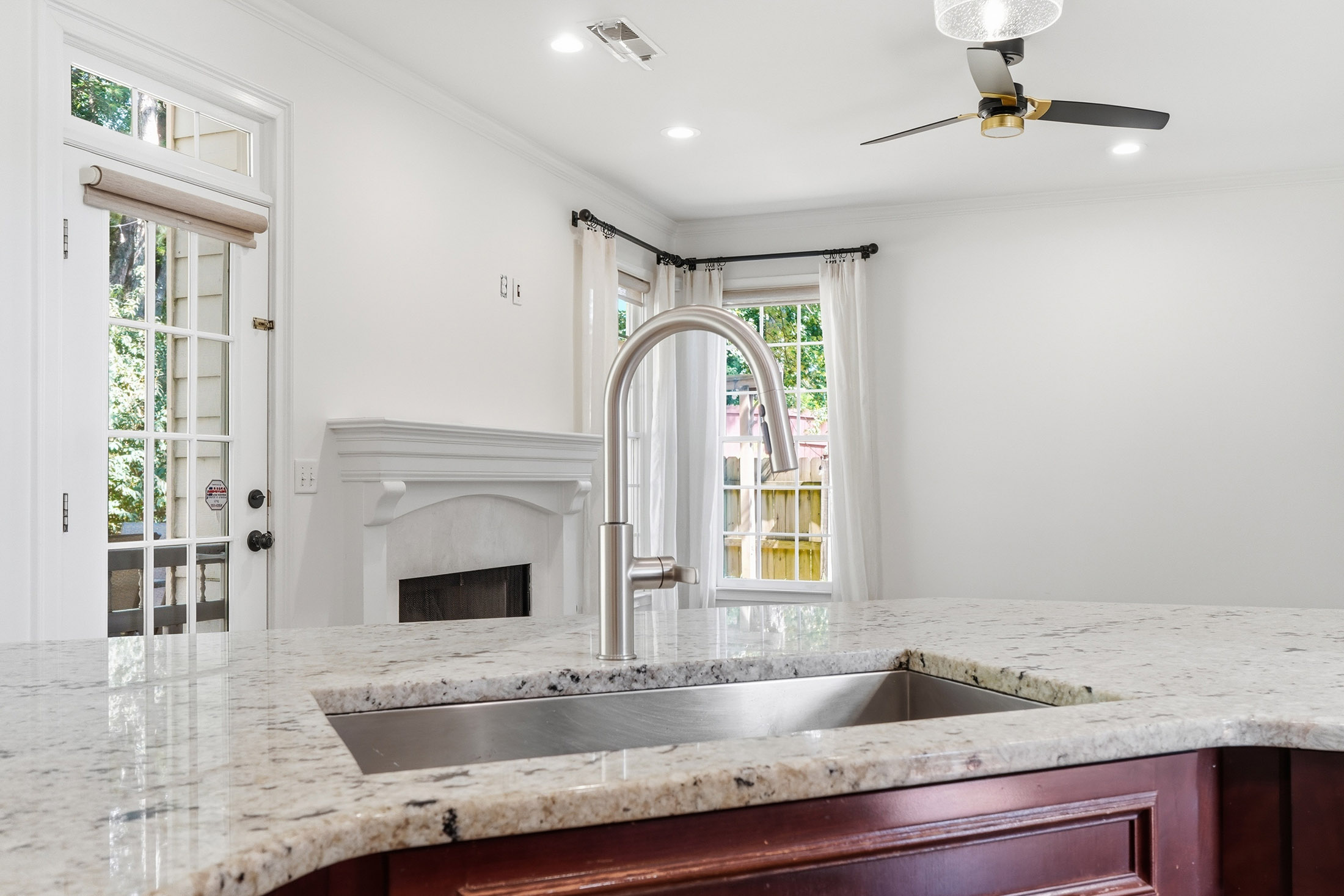  Beautifully Updated Johns Creek Home on a Private Cul-de-Sac - 物件實景