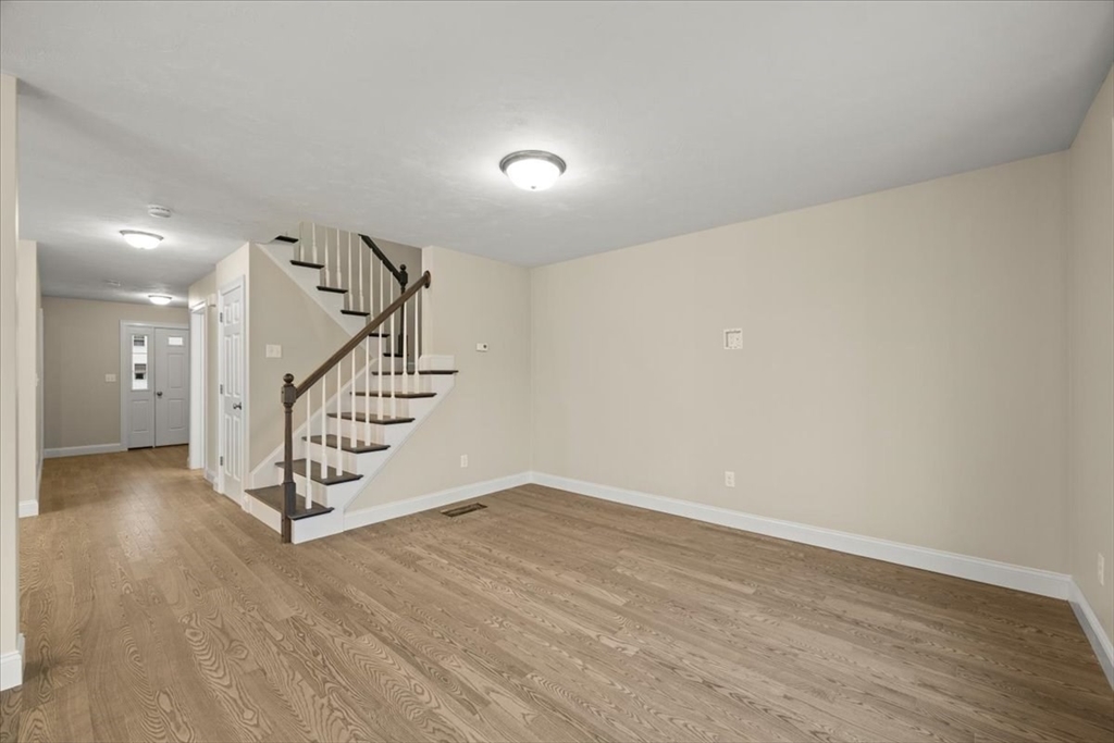 Brockton, Massachusetts, 02301, United States, 4 Bedrooms Bedrooms, ,3 BathroomsBathrooms,Residential,For Sale,1846360