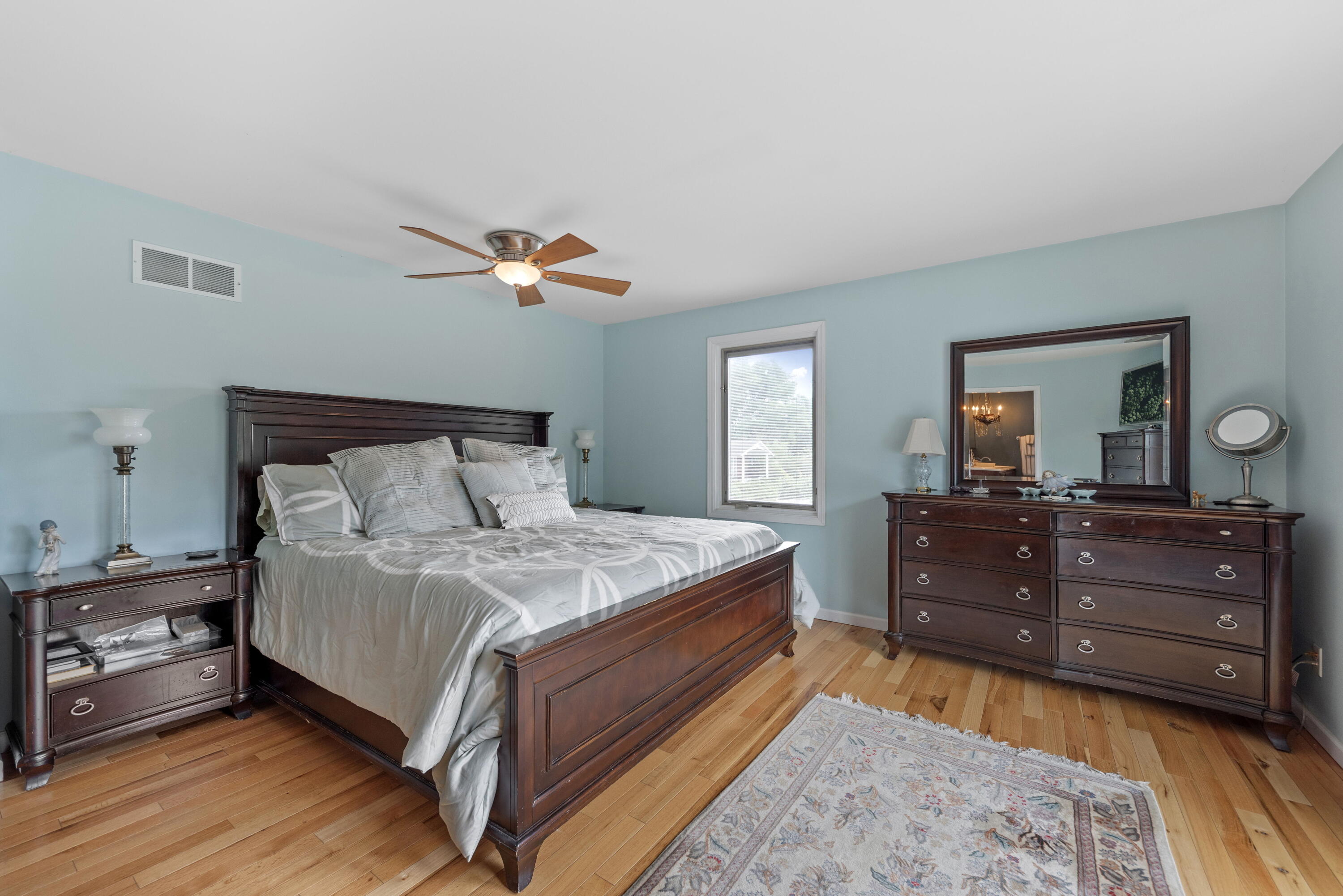 New Buffalo, Michigan, 49117, United States, 5 Bedrooms Bedrooms, ,4 BathroomsBathrooms,Residential,For Sale,1941024