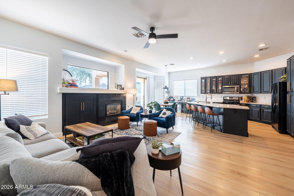 Peoria, Arizona, 85382, United States, 5 Bedrooms Bedrooms, ,Residential,For Sale,2008574